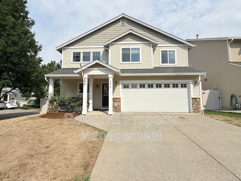 2318 NW 10th St in Battle Ground, WA - Building Photo