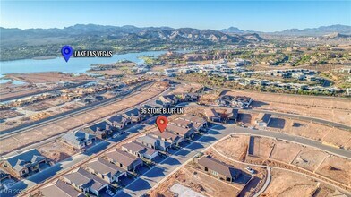 36 Stone Blf Ln in Henderson, NV - Building Photo - Building Photo