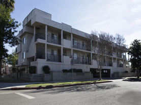 13958 Bessemer St Apartments