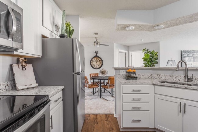 Steeplechase Apartments | Specials Available in Bloomington, IN - Building Photo - Building Photo