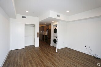 455 S Kenmore Ave in Los Angeles, CA - Building Photo - Building Photo