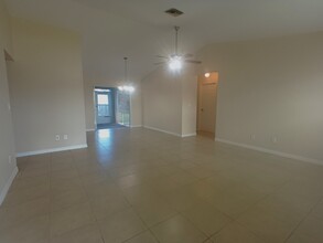 1138 SW 19th Ln in Cape Coral, FL - Building Photo - Building Photo