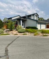 40 Ghost Rider Ct in Reno, NV - Building Photo