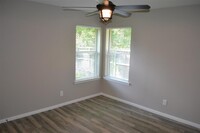 31 Mulberry Glen Pl in Spring, TX - Building Photo - Building Photo