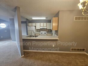 3923 Overland Dr in Lawrence, KS - Building Photo - Building Photo