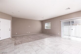 4536 Lafontaine Ct in North Las Vegas, NV - Foto de edificio - Building Photo