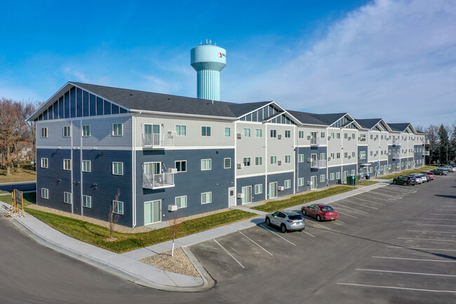 Wilmot Estates in Brookings, SD - Foto de edificio - Building Photo