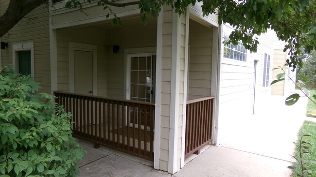 property at 3002 W Elizabeth St