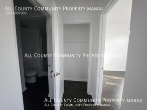 43 Los Indios in Irvine, CA - Building Photo - Building Photo
