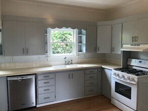 2537 Valencia St in Bellingham, WA - Building Photo - Building Photo