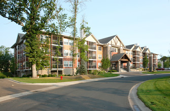 The Belvedere at Chapelwood in Maple Grove, MN - Building Photo - Building Photo