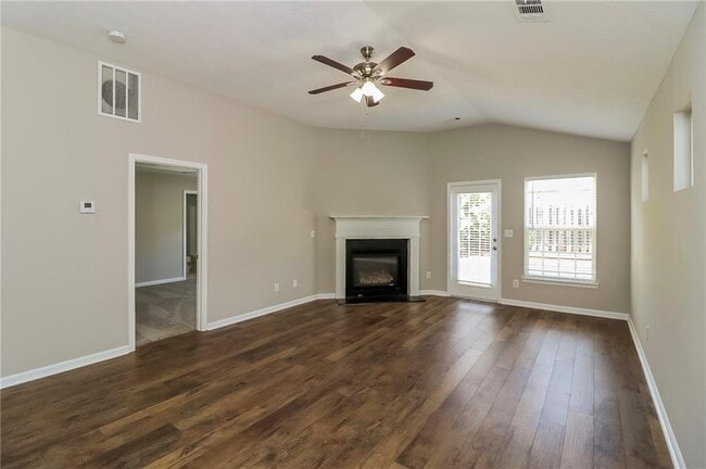 25 Chalet Crossing in Dallas, GA - Building Photo - Building Photo