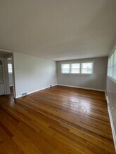 923 Jamesville Ave in Syracuse, NY - Foto de edificio - Building Photo