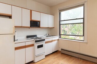 638 W Barry in Chicago, IL - Building Photo - Building Photo