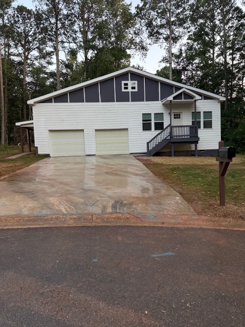557 Handyman Ct