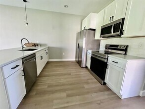 12552 Buffing Rd in Port Charlotte, FL - Building Photo - Building Photo
