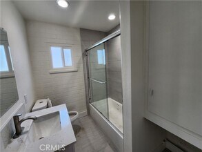 8620 Lampson Ave-Unit -2 in Garden Grove, CA - Building Photo - Building Photo