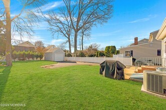 714 Philadelphia Blvd in Sea Girt, NJ - Foto de edificio - Building Photo