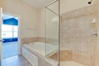 5941 S Loop E photo'