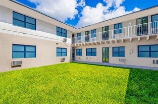 110 NW 7th Ave in Pompano Beach, FL - Building Photo
