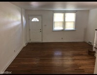 178 Osborn St photo'