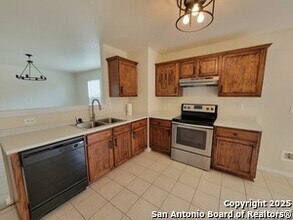 11018 Dublin Field in San Antonio, TX - Building Photo - Building Photo