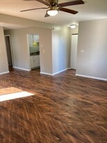 616 S Main St in Shreve, OH - Building Photo