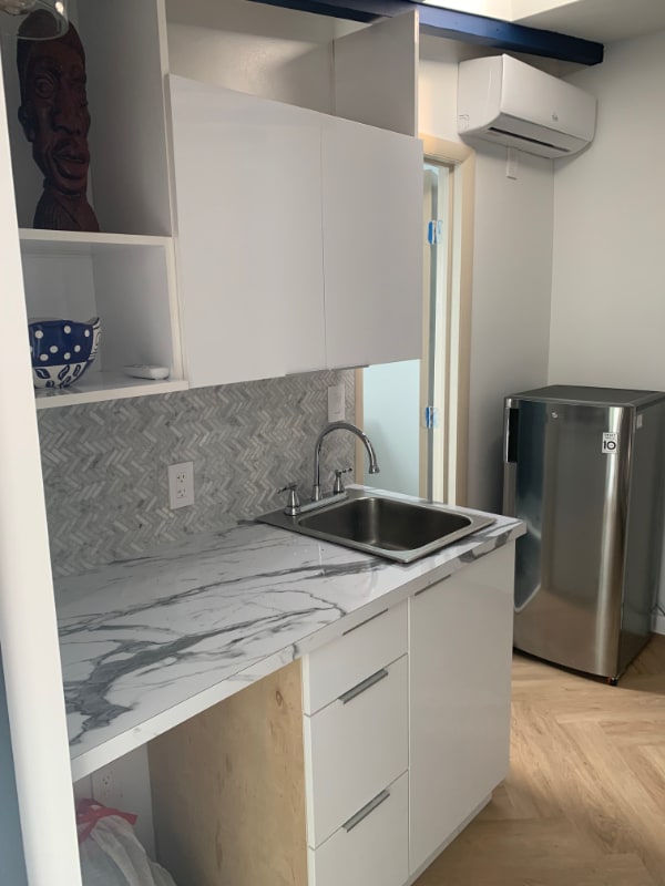 41 SW 31st Ct in Miami, FL - Foto de edificio - Building Photo