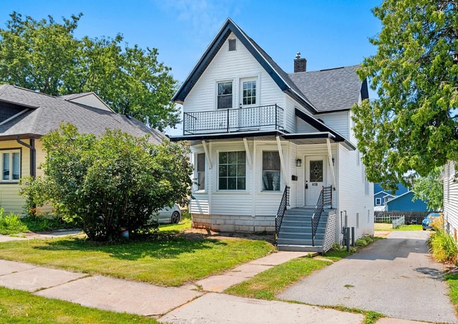 416 S Van Buren St in Green Bay, WI - Building Photo - Building Photo