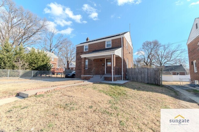 5615 Queens Chapel Rd in Hyattsville, MD - Building Photo - Building Photo