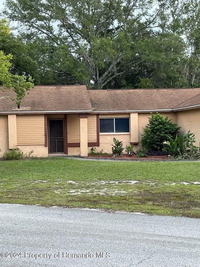 property at 7231 McGinnes Ct