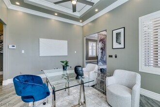 394 Highland Hills Ct in Las Vegas, NV - Foto de edificio - Building Photo
