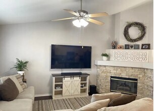 1617 Cloud Dance Ct in North Las Vegas, NV - Building Photo - Building Photo