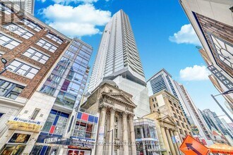 197 Yonge St in Toronto, ON - Building Photo - Building Photo