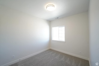 1561 110 in Logan, UT - Building Photo - Building Photo