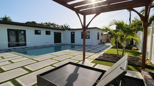 property at 3609 SW 23rd St