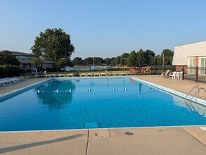 34 N Salem Dr in Schaumburg, IL - Building Photo - Building Photo