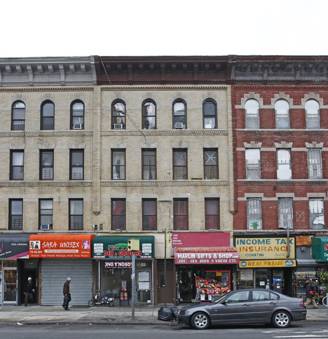 5914 5th Ave in Brooklyn, NY - Foto de edificio - Building Photo