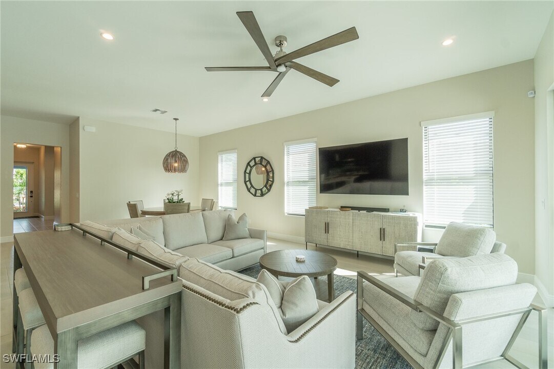 822 105th Ave N in Naples, FL - Building Photo