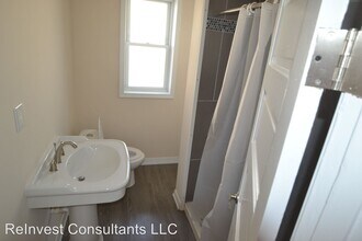 987 Cleveland Ave in Cincinnati, OH - Building Photo - Building Photo