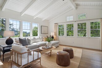 5817 Florence Terrace in Oakland, CA - Building Photo - Building Photo