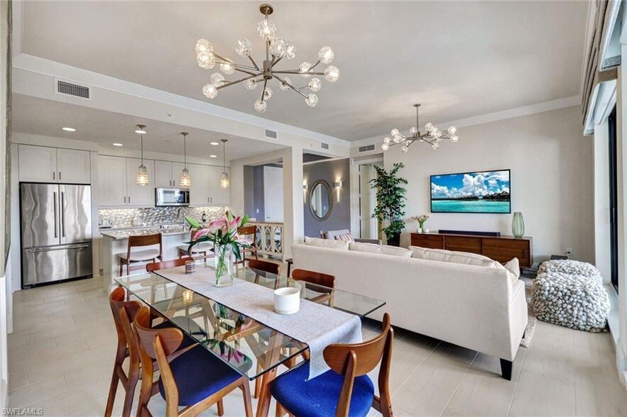 1035 3rd Ave S in Naples, FL - Building Photo