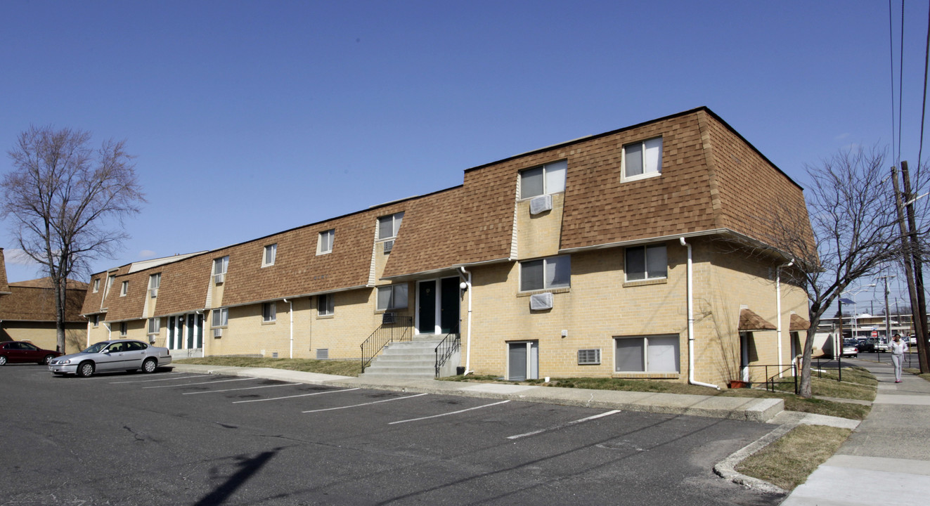 Conifer Village at Ferry Station in Camden, NJ - Building Photo