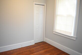 1918 Pender Ave, Unit A in Wilmington, NC - Foto de edificio - Building Photo