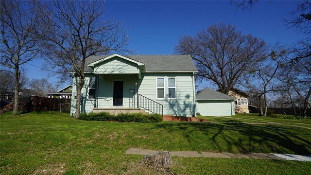 121 N Highland Ave in Sherman, TX - Building Photo