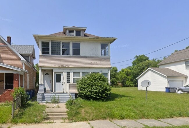 960 W Delaware Ave in Toledo, OH - Building Photo - Building Photo