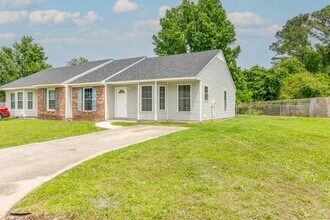2130 Rolling Ridge Dr in Jacksonville, NC - Building Photo - Building Photo
