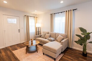 940 S Bernal Ave in Los Angeles, CA - Building Photo