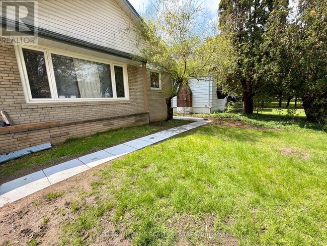 property at 9 Sanderson Rd