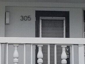 305 Newport T in Deerfield Beach, FL - Building Photo - Building Photo